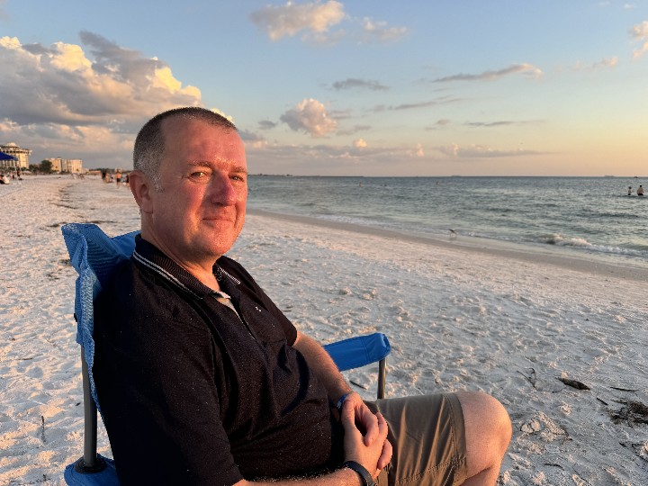 Damien van Carrapiett